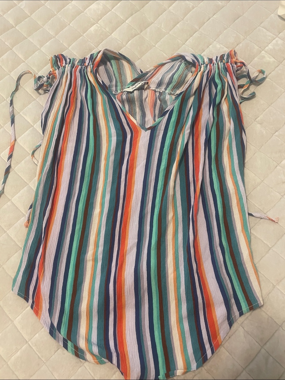 DAVI & DANI Multicolor Vertical Stripe V-Neck Sleeveless Blouse